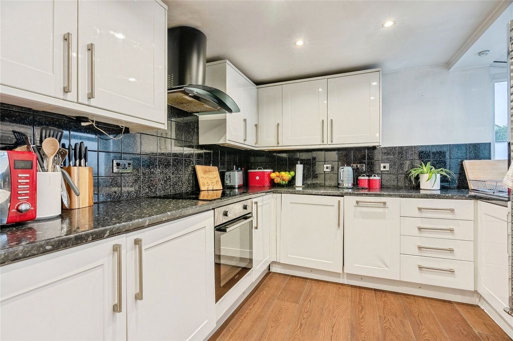 Property photo 2 of 23 Kitchen