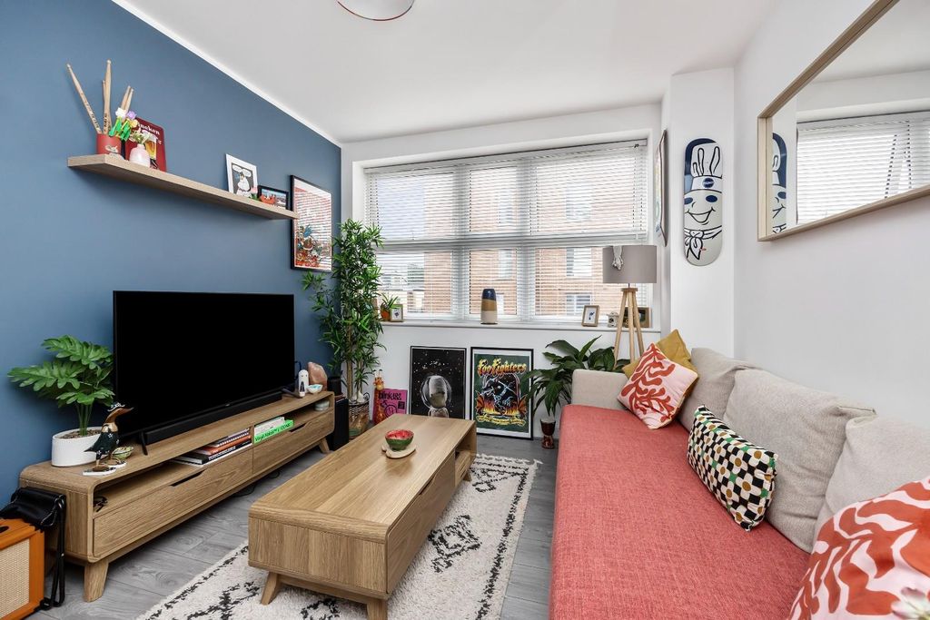 Property photo 3 of 15 School Road_8_The Pinnacle_Flat 13-003.Jpg