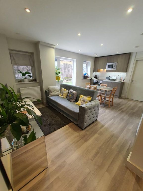 Property photo 1 of 6 Img_882_9_Original.Jpg