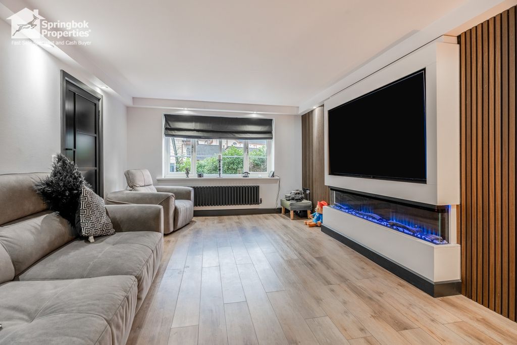 Property photo 2 of 16 Image 2