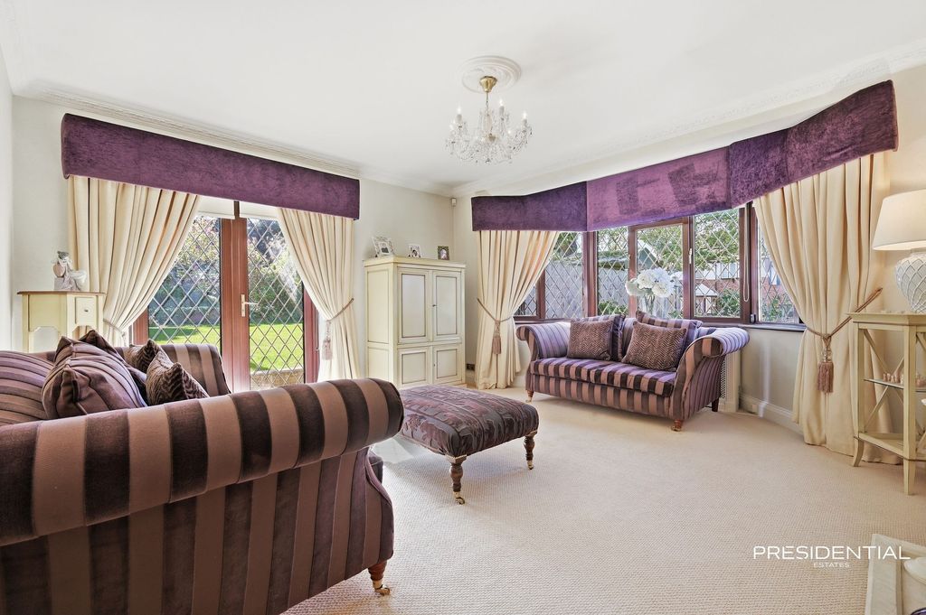 Property photo 2 of 53