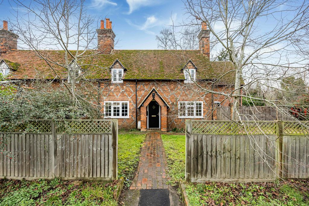 Property photo 1 of 40