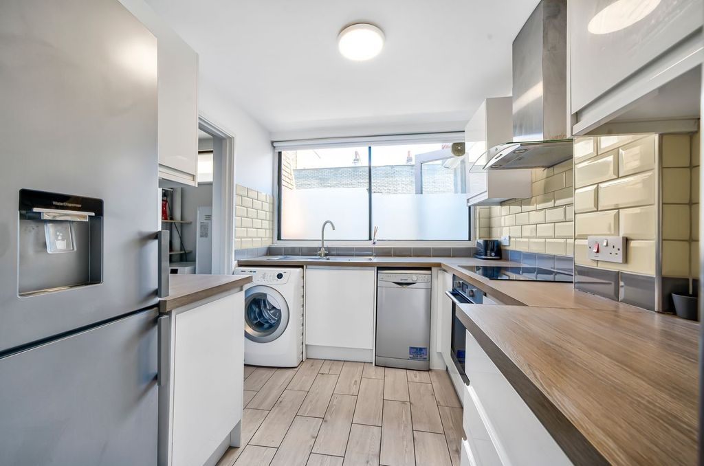 Property photo 3 of 13 Picture No. 22