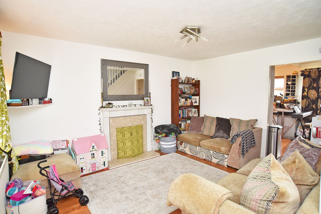 Property photo 2 of 10 2