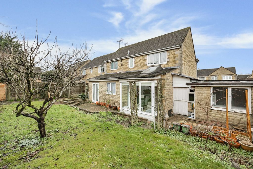 Property photo 2 of 23 Rear External/Garden