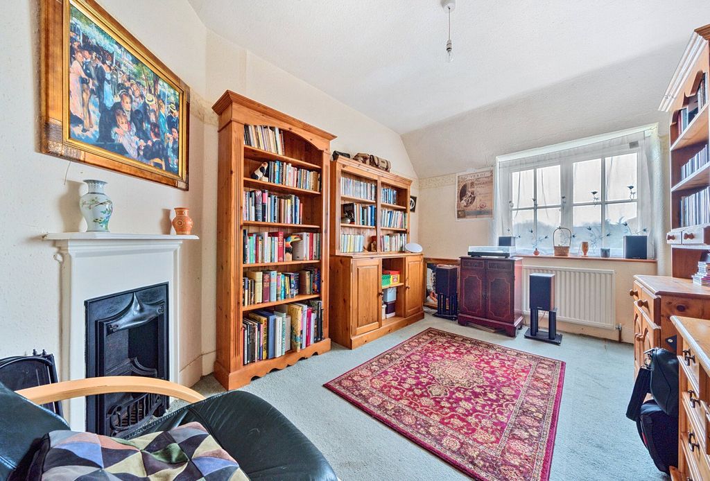Property photo 3 of 12 Picture No. 24