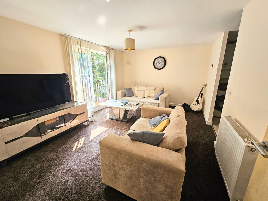 Property photo 2 of 12
