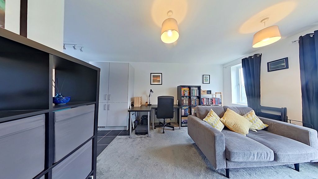 Property photo 3 of 9 Living Room