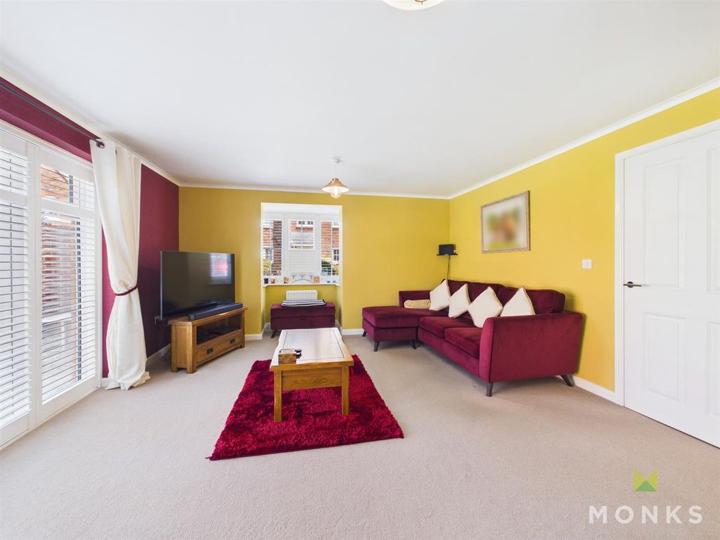 Property photo 3 of 19 Cam01520G0-Pr0384-Still037.Jpg