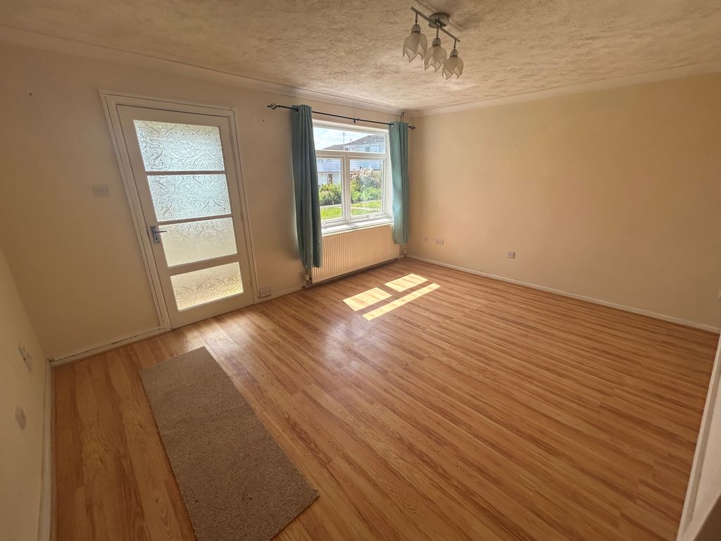 Property photo 2 of 8 Living Room