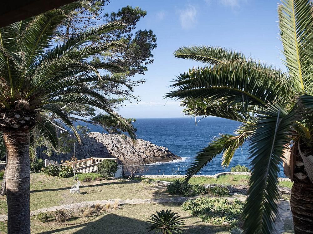 Property photo 2 of 25