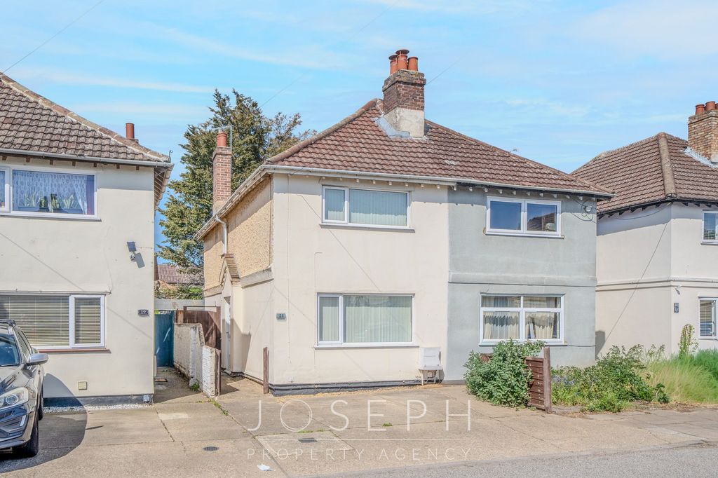 Property photo 1 of 14