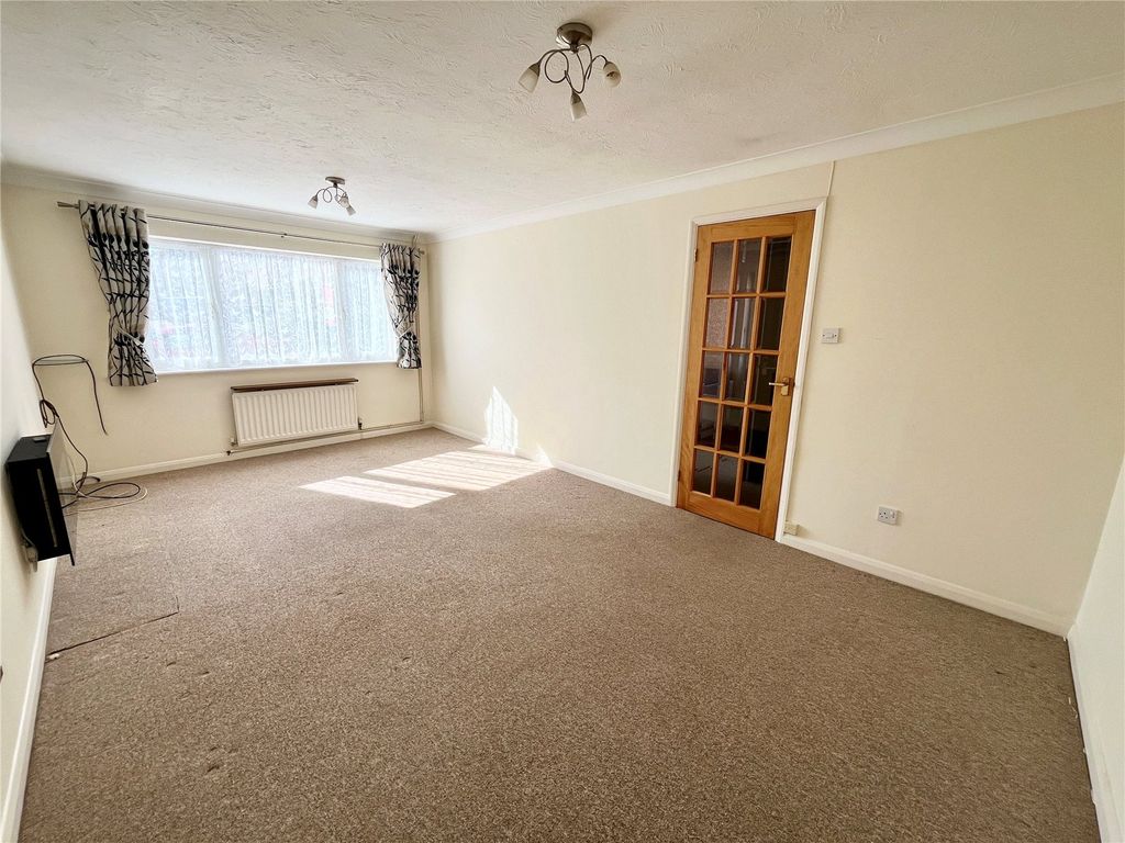 Property photo 2 of 15 Lounge/Diner