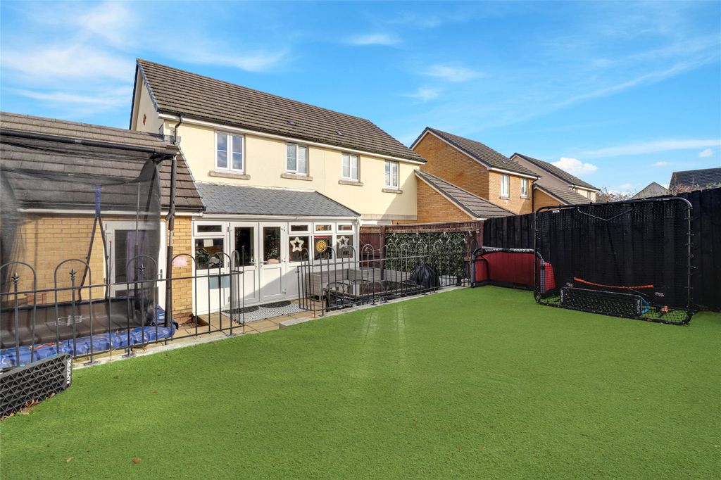 Property photo 1 of 13 Picture No. 02