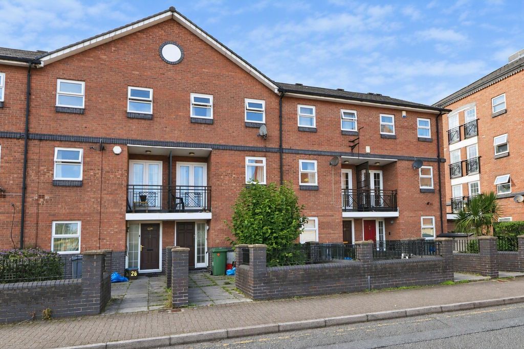 Property photo 1 of 21