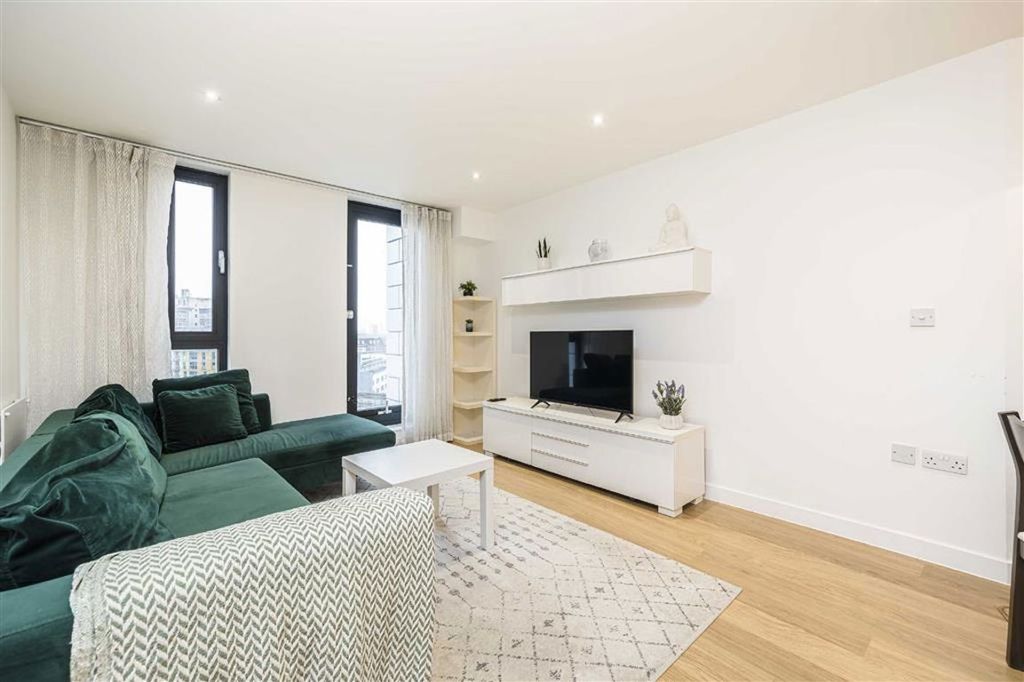 Property photo 2 of 7