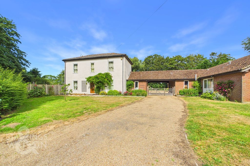 Property photo 3 of 44