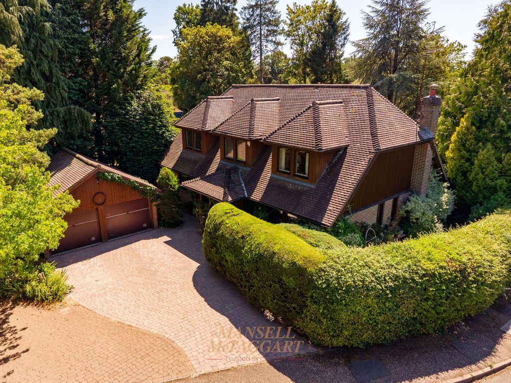 Property photo 1 of 40