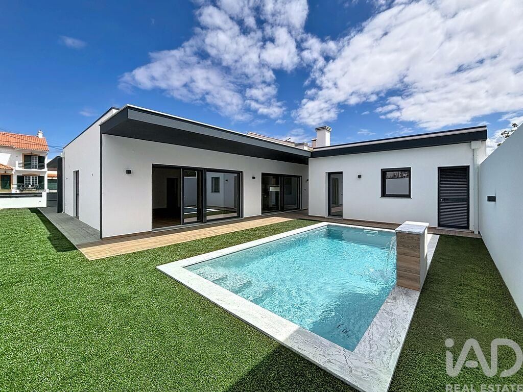 Property photo 1 of 27