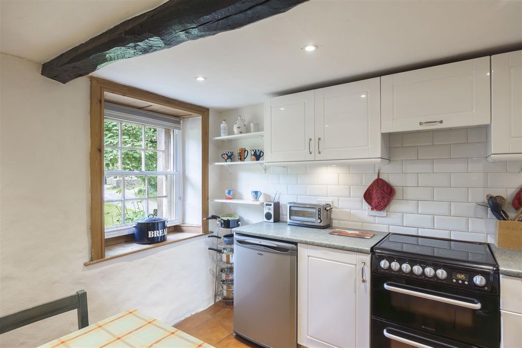 Property photo 3 of 35 Kitchen Diner