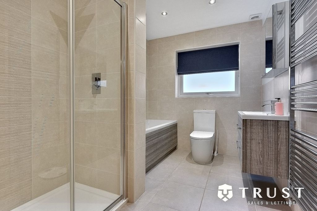 Additional image 32 of 4 bed detached house for saleDuxbury Gardens, Liversedge WF15