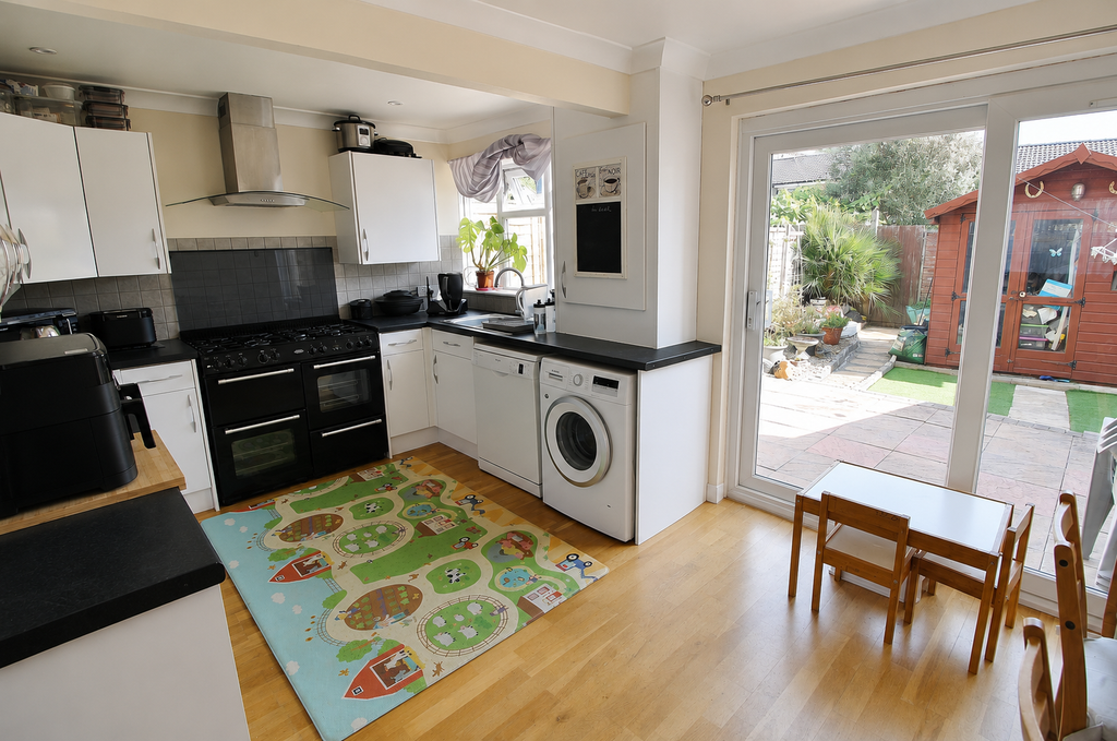 Property photo 3 of 11