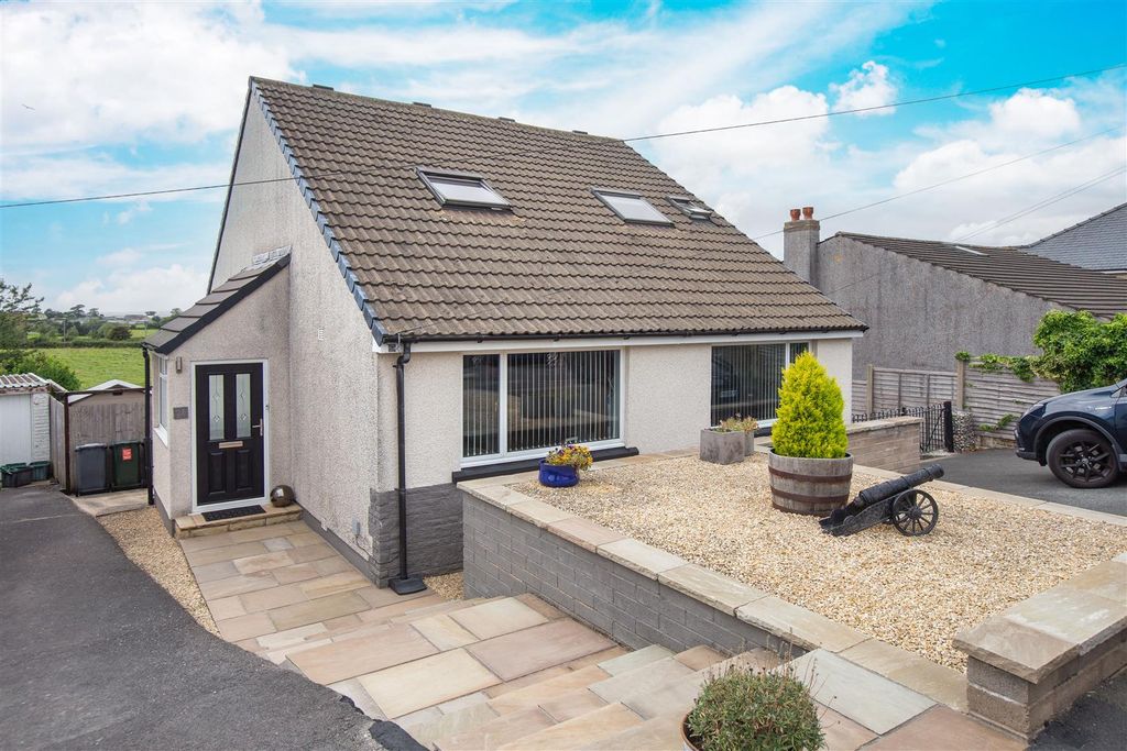 Property photo 1 of 29