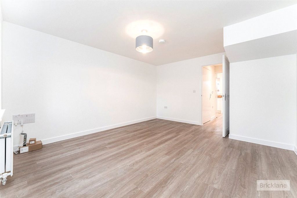 Property photo 3 of 14 Picture No. 05