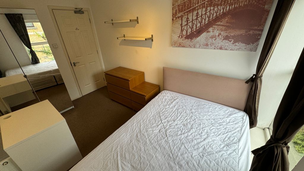 Property photo 2 of 3