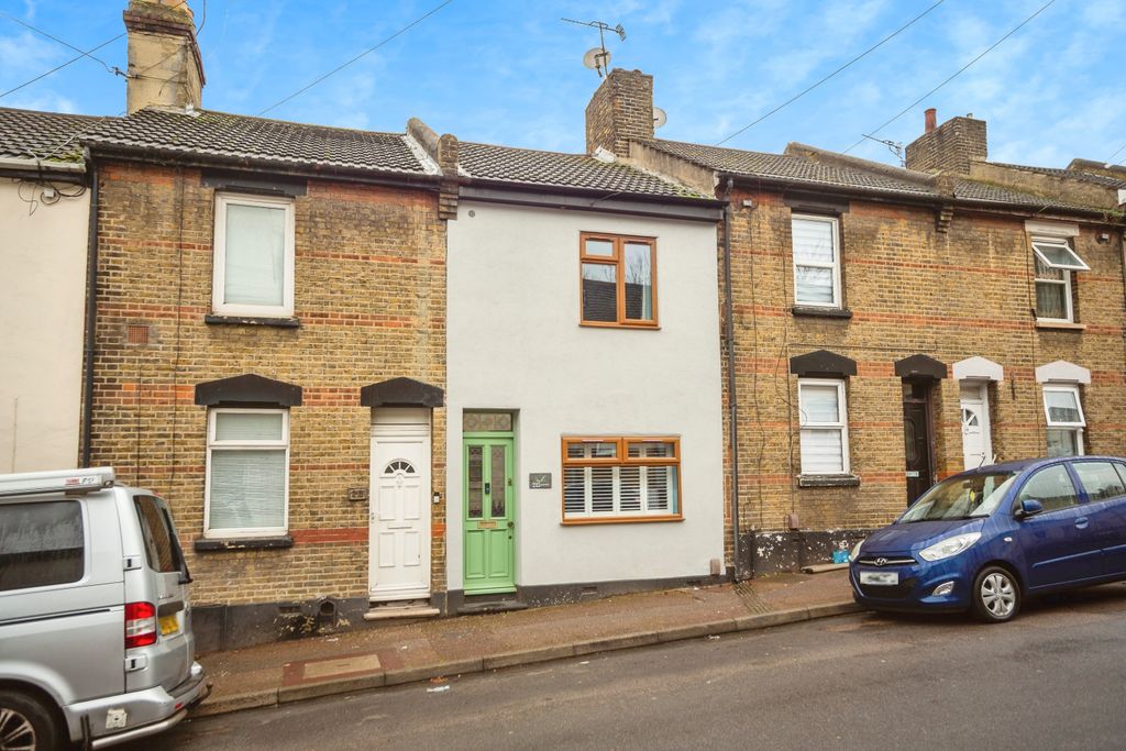 Property photo 1 of 17 Front View