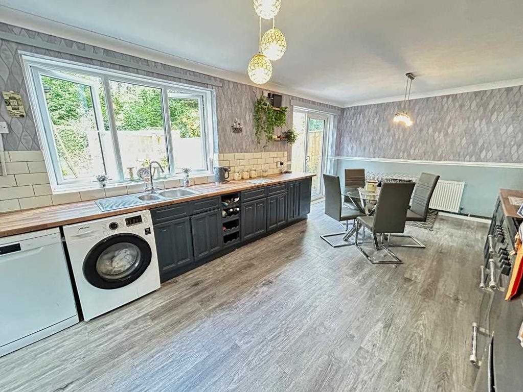 Property photo 2 of 19 Kitchen Dining Room