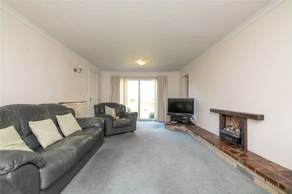 Property photo 2 of 23 Picture No. 36