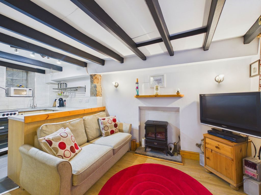 Property photo 3 of 13