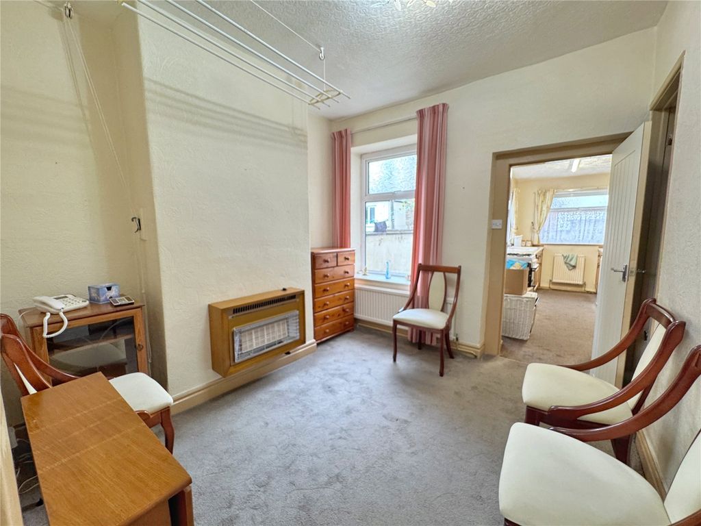 Property photo 3 of 10 Dining Room