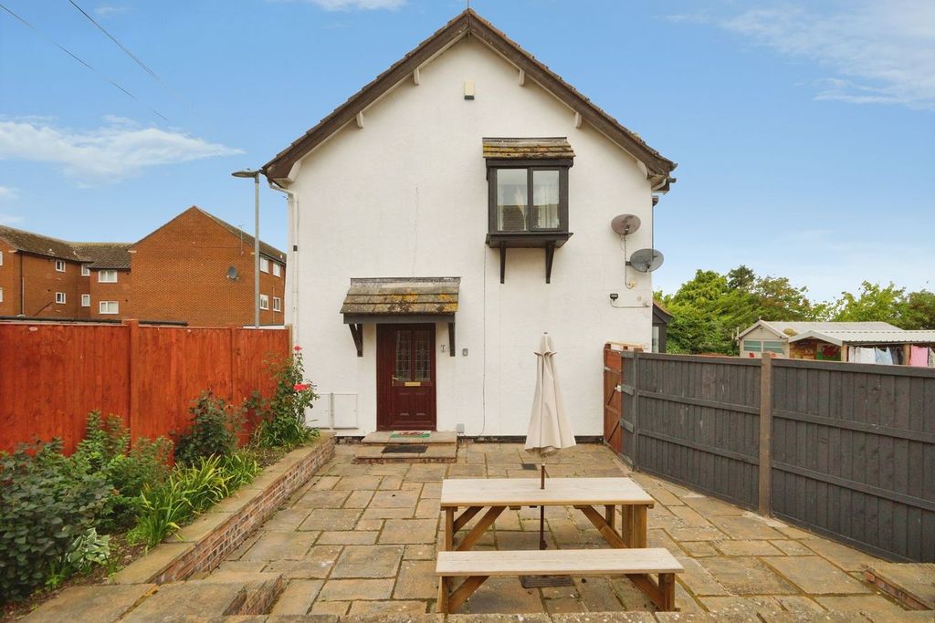 Property photo 1 of 19