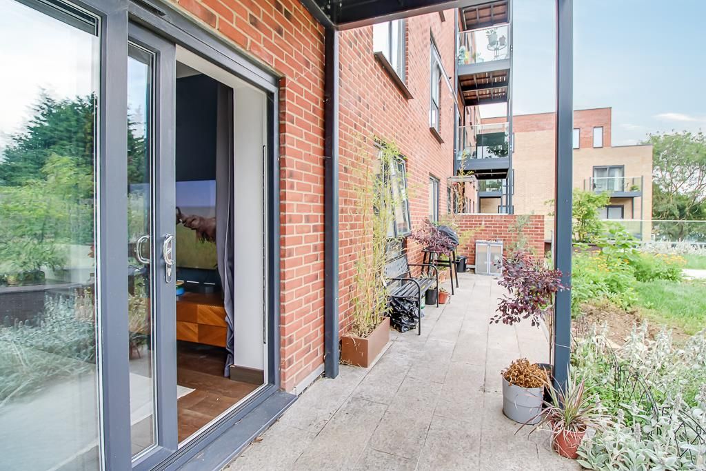 Property photo 1 of 17 Communal Garden