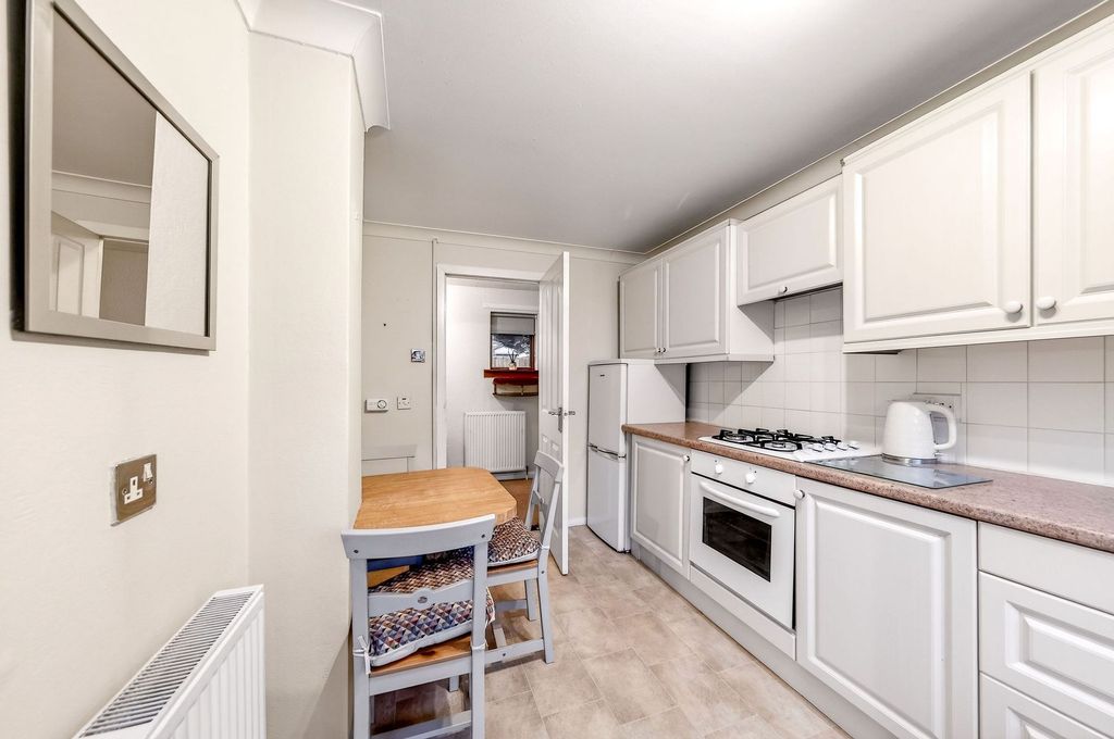 Property photo 3 of 43 Kitchen