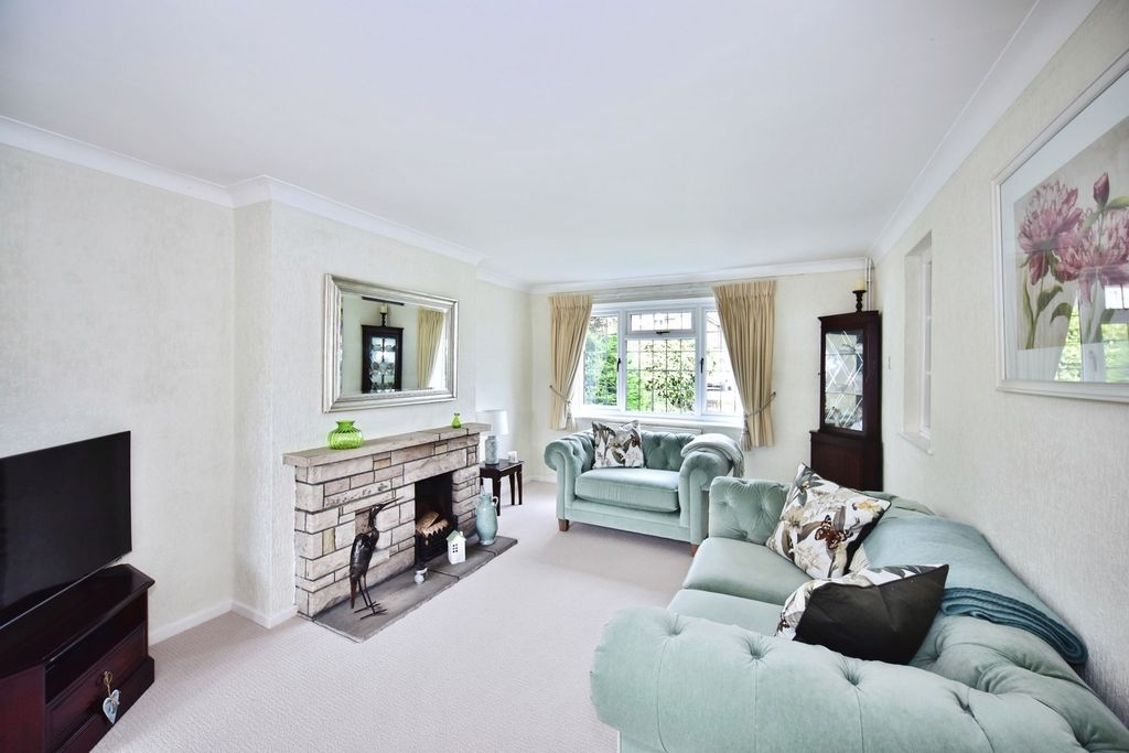 Property photo 2 of 17 Pbox-Img.Jpg