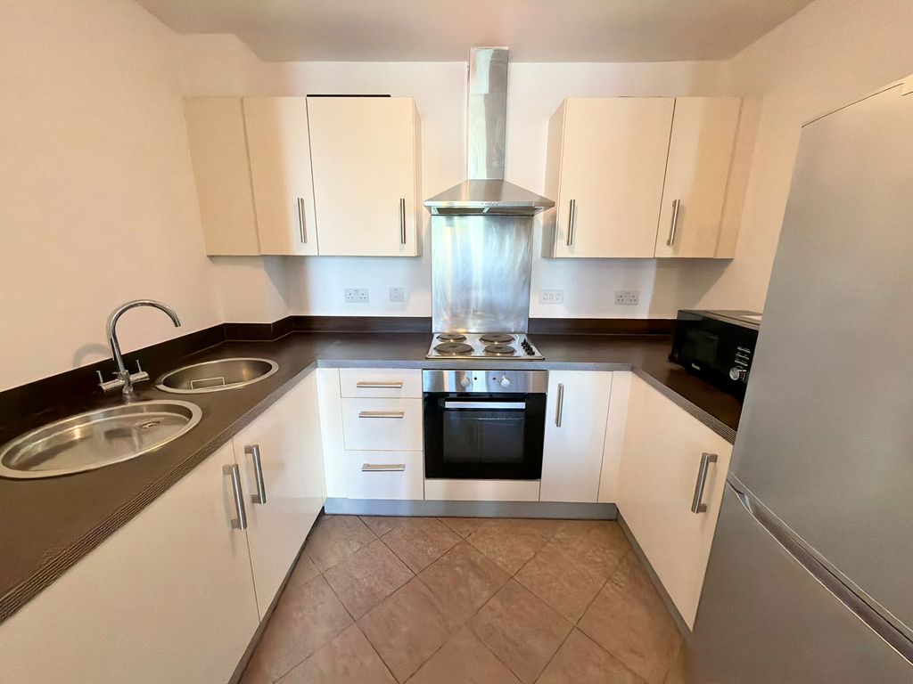 Property photo 2 of 5 Kitchen