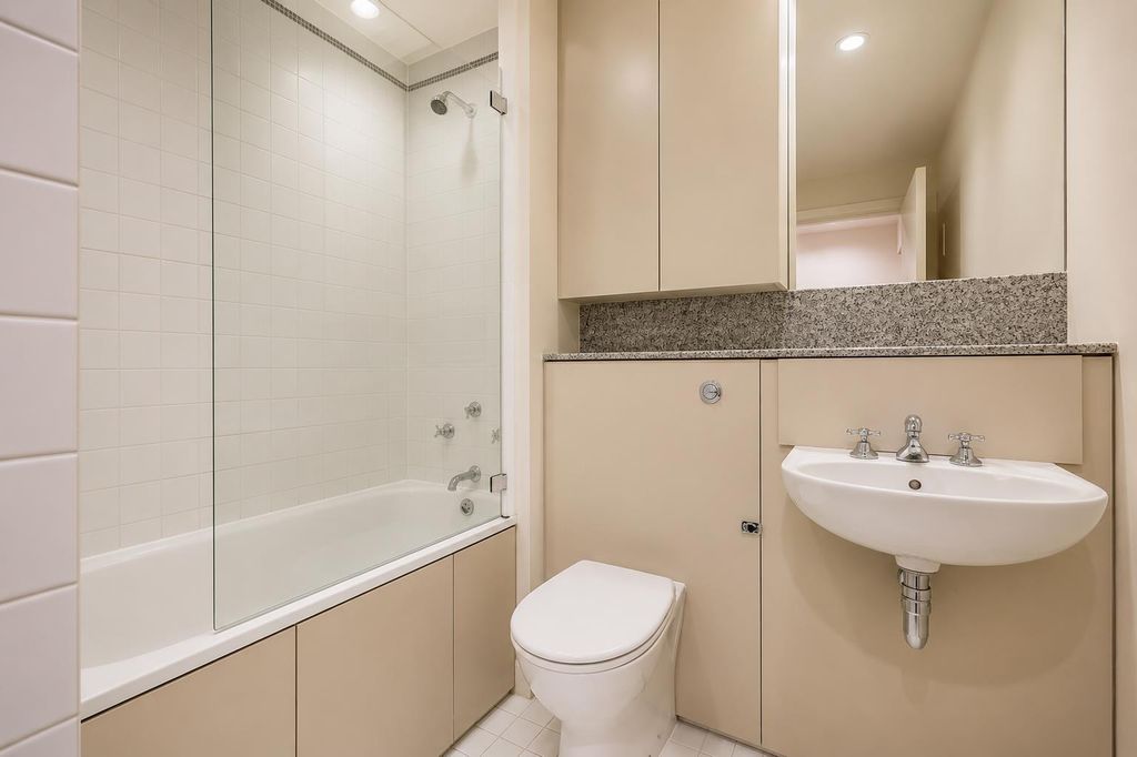 Property photo 3 of 7 2Fb8E765-c040-425c-B7c6-53d9B281d48d.Png