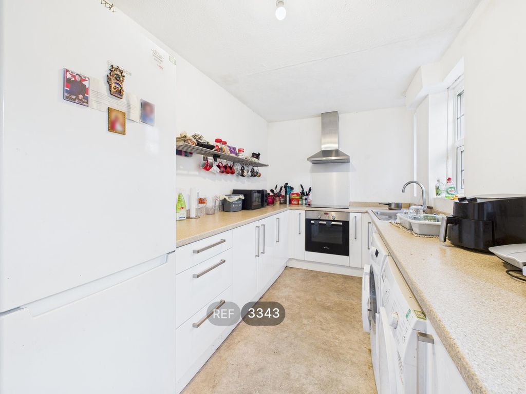 Property photo 2 of 16 Kitchen