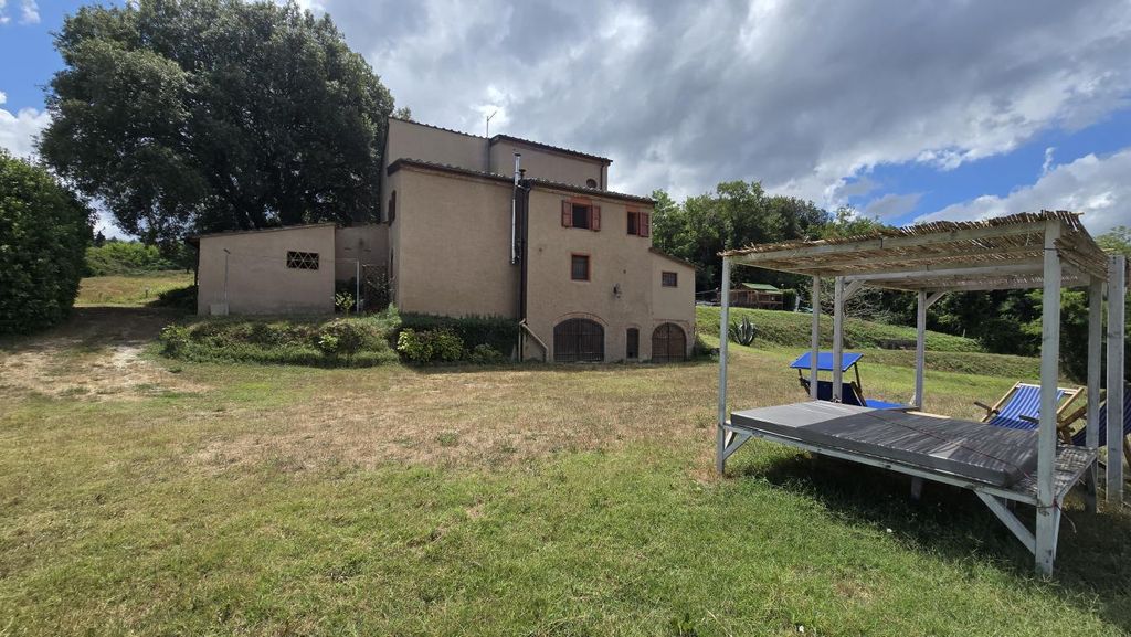 Property photo 2 of 21