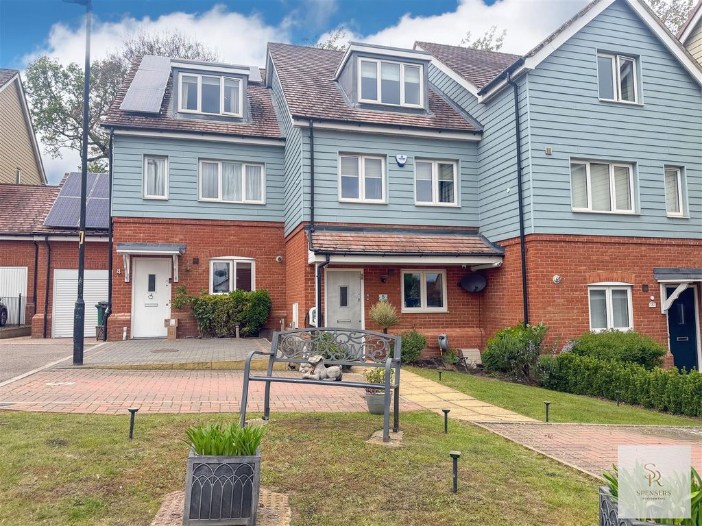 Property photo 1 of 23 Aa4Aee5E-6339-4Aed-8F44-F30B25637275.Jpeg