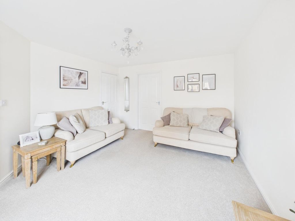 Property photo 2 of 24 Living Room