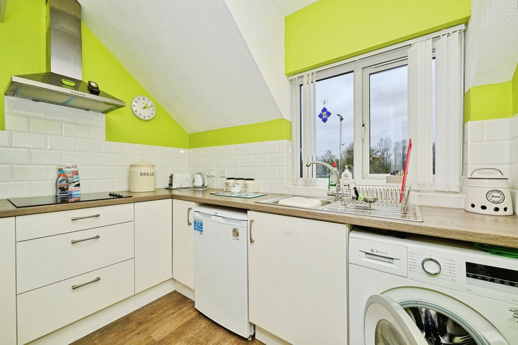 Property photo 2 of 16 Pbox-Img.Jpg