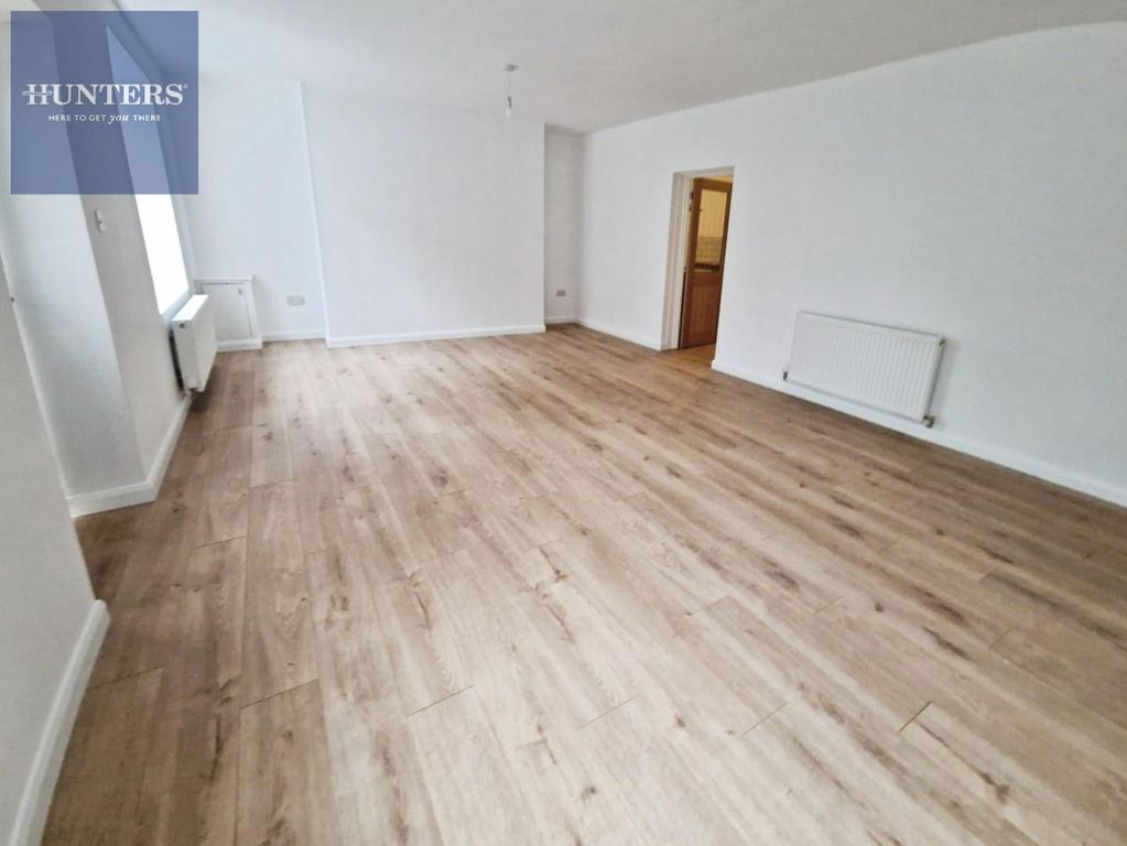 Property photo 3 of 11 66d366Df-1000078361.Jpg