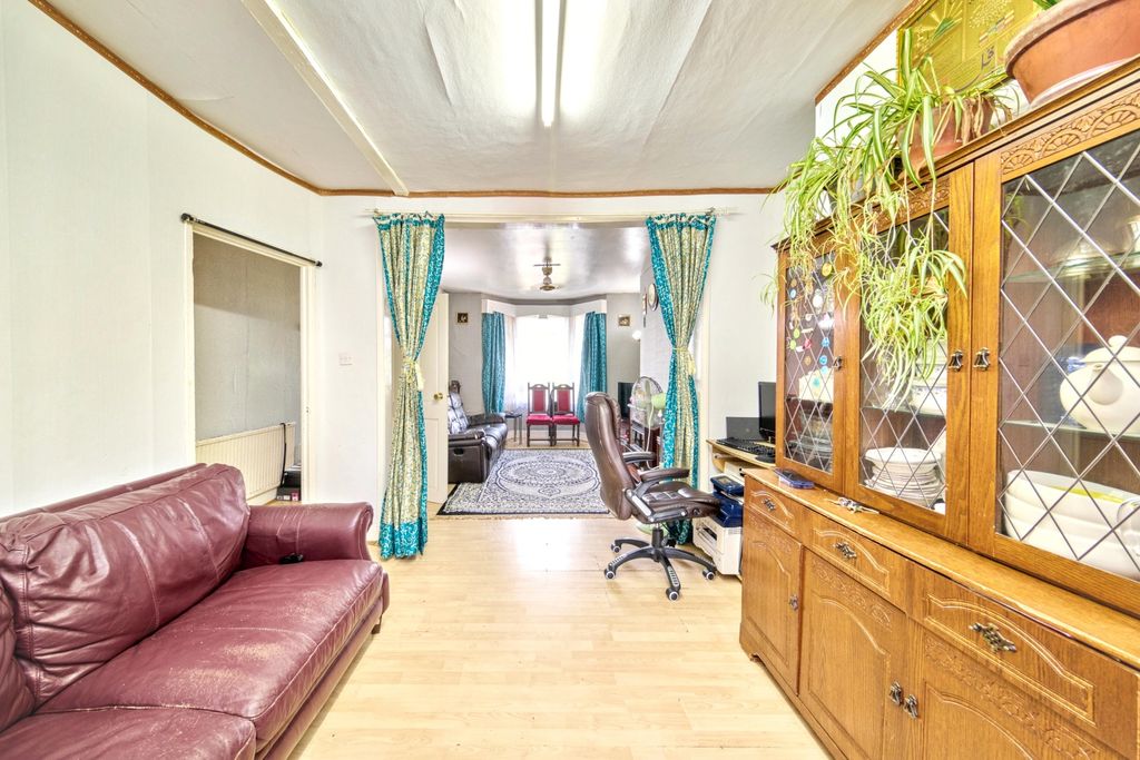 Property photo 3 of 15 Image 2