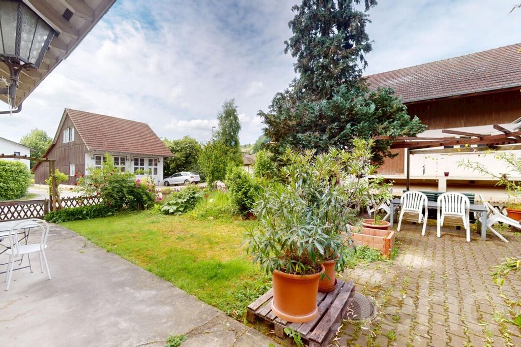 Property photo 2 of 13