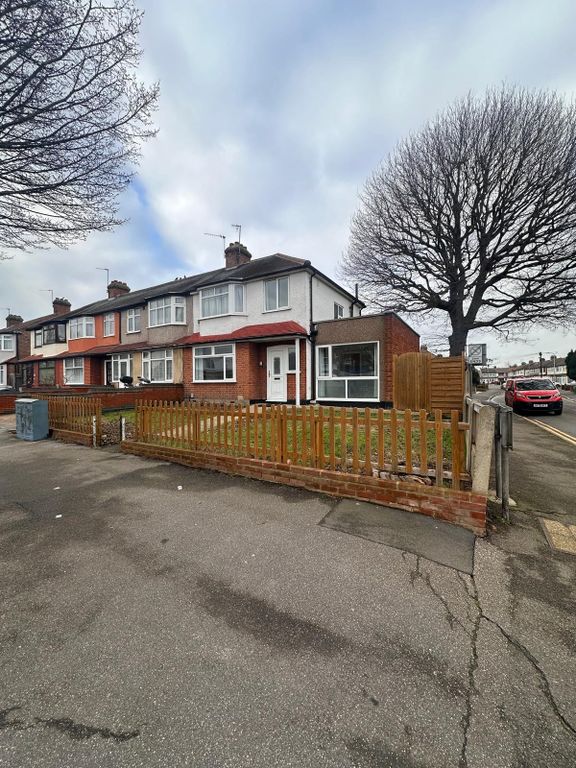 Property photo 3 of 26