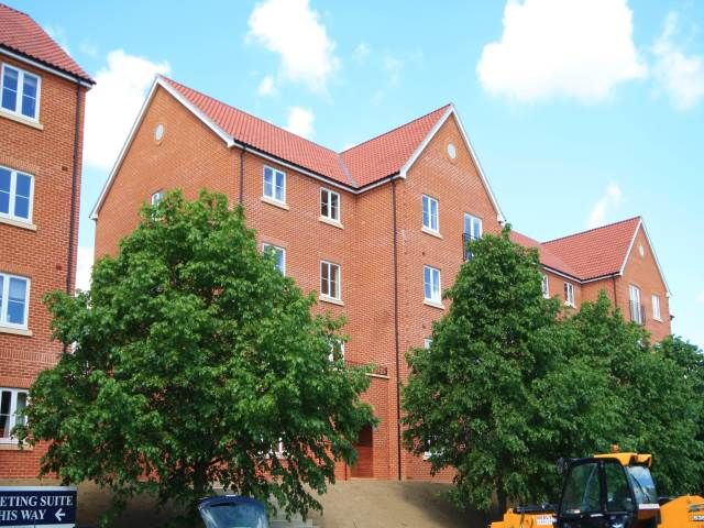 Property photo 1 of 8 Main View